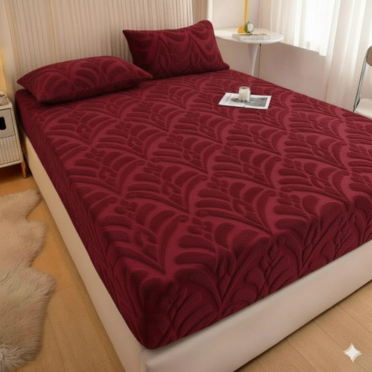 غطاء سرير ناعم ووسادتين فاخرتين